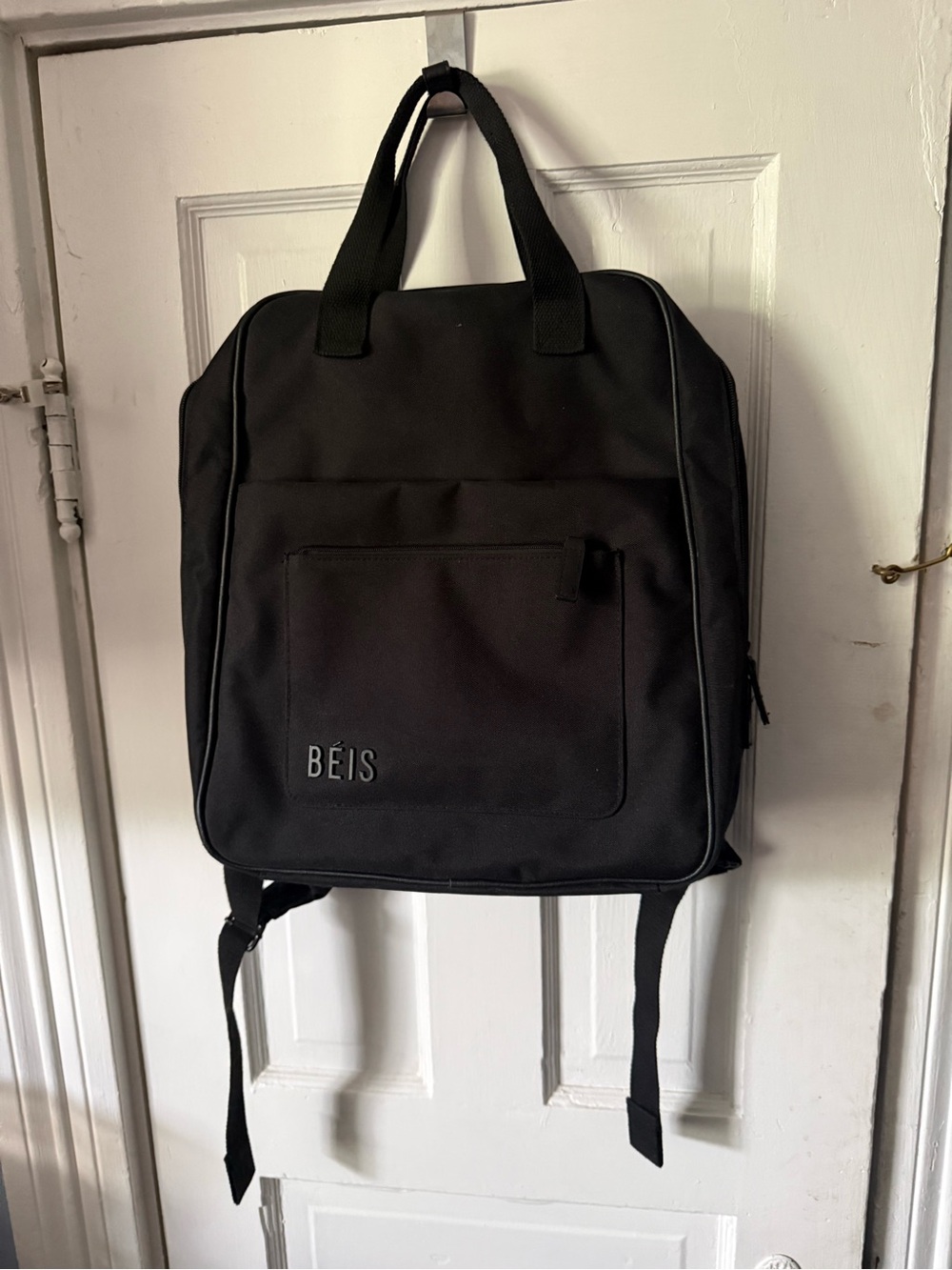 BÉIS - the Expandable Backpack in Black